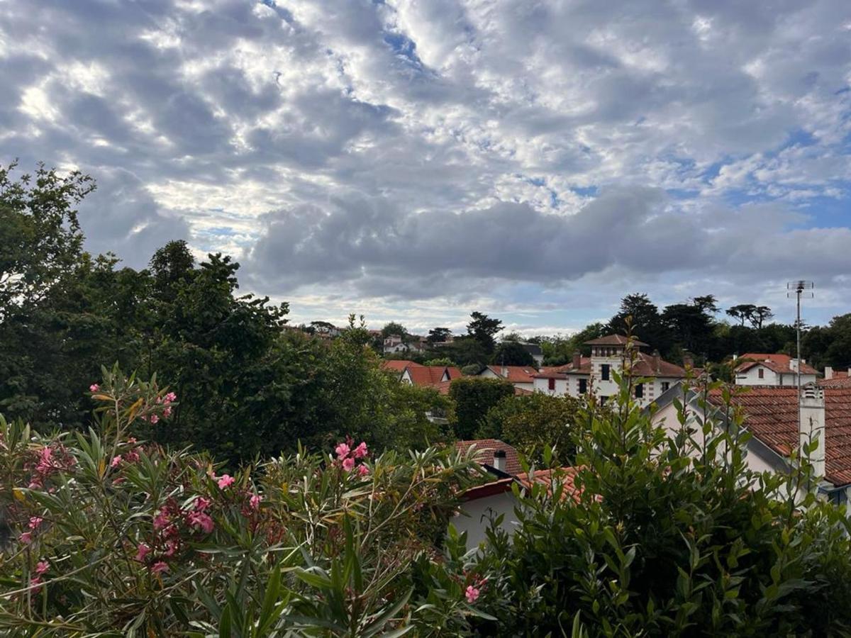 Appartement Calme Proche Plage Avec Parking Gratuit A Saint-Jean-De-Luz - Fr-1-239-804 Exterior photo
